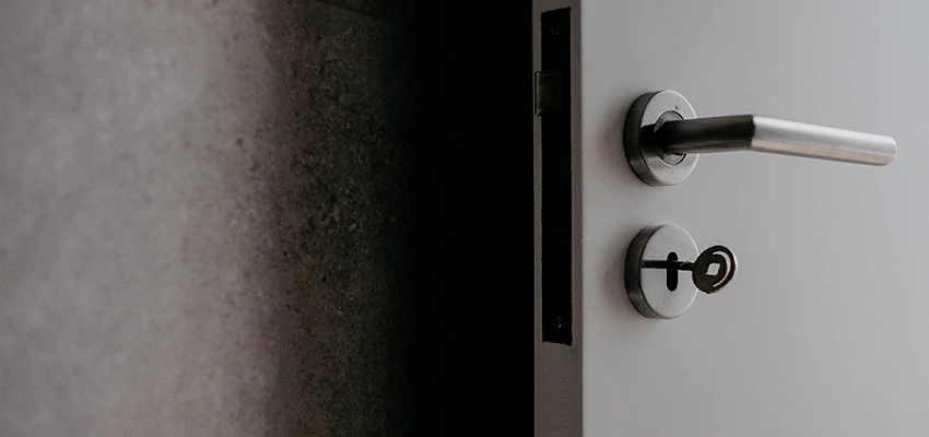 Front Door Handle Repair And Installation in Seal Beach, CA